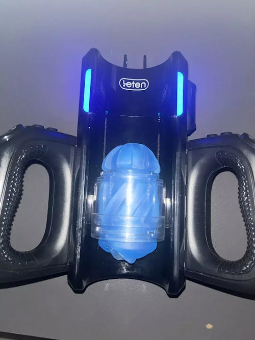 XT5 Auto Quickshot Stroker With 2 Sleeves 10 Modes & 10 Speeds