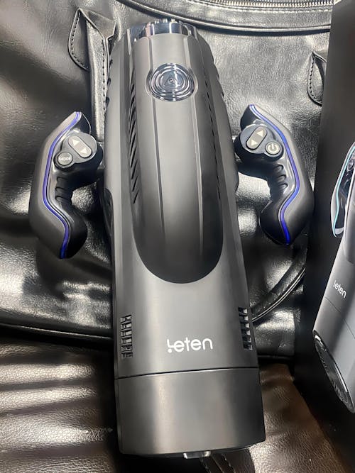 XS9 High-end Stroker 10 Sucking Thrusting 5 Speeds Heating Masturbator