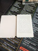 Xteink X4 Pocket eReader