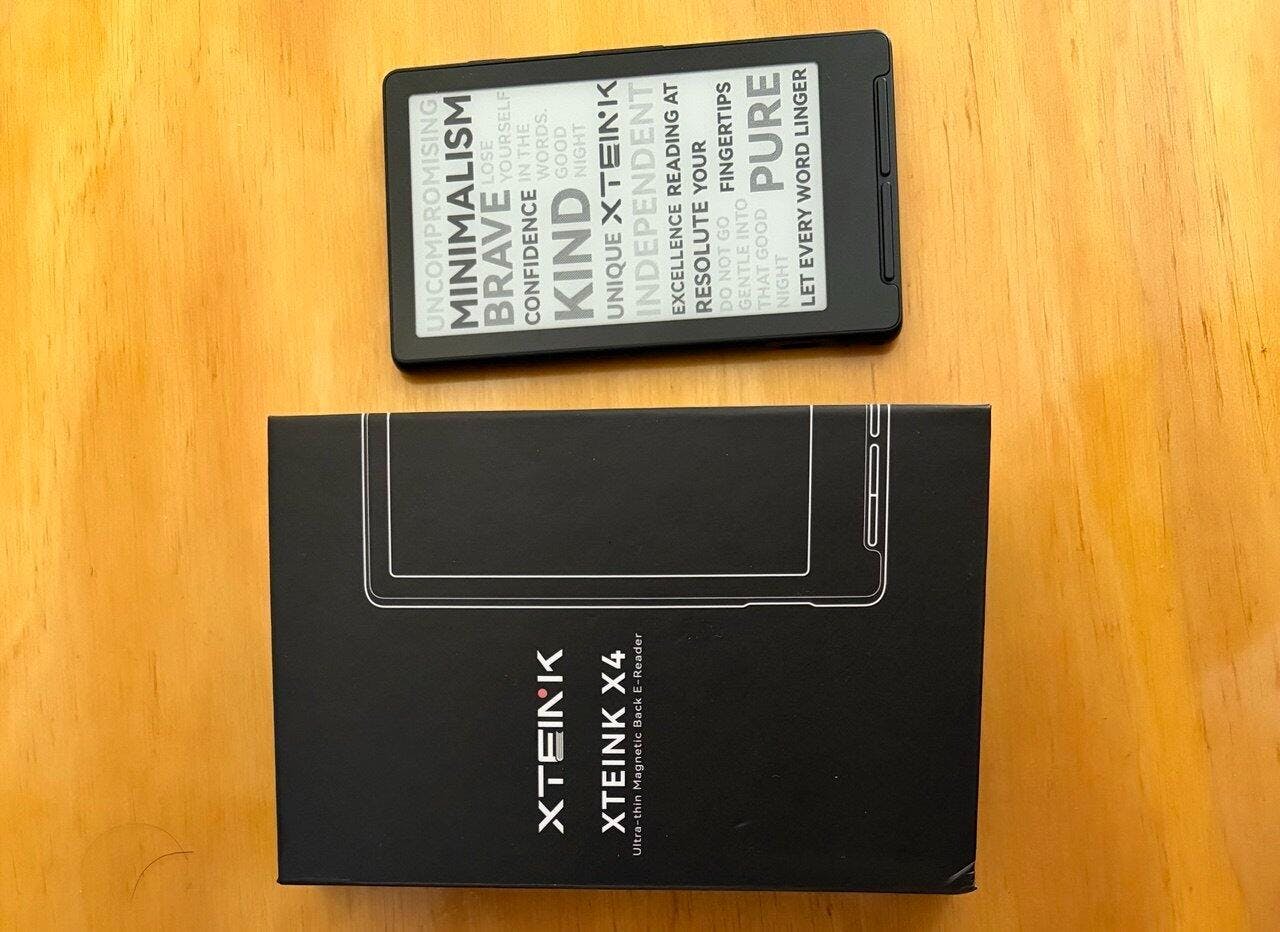 Xteink X4 Pocket eReader