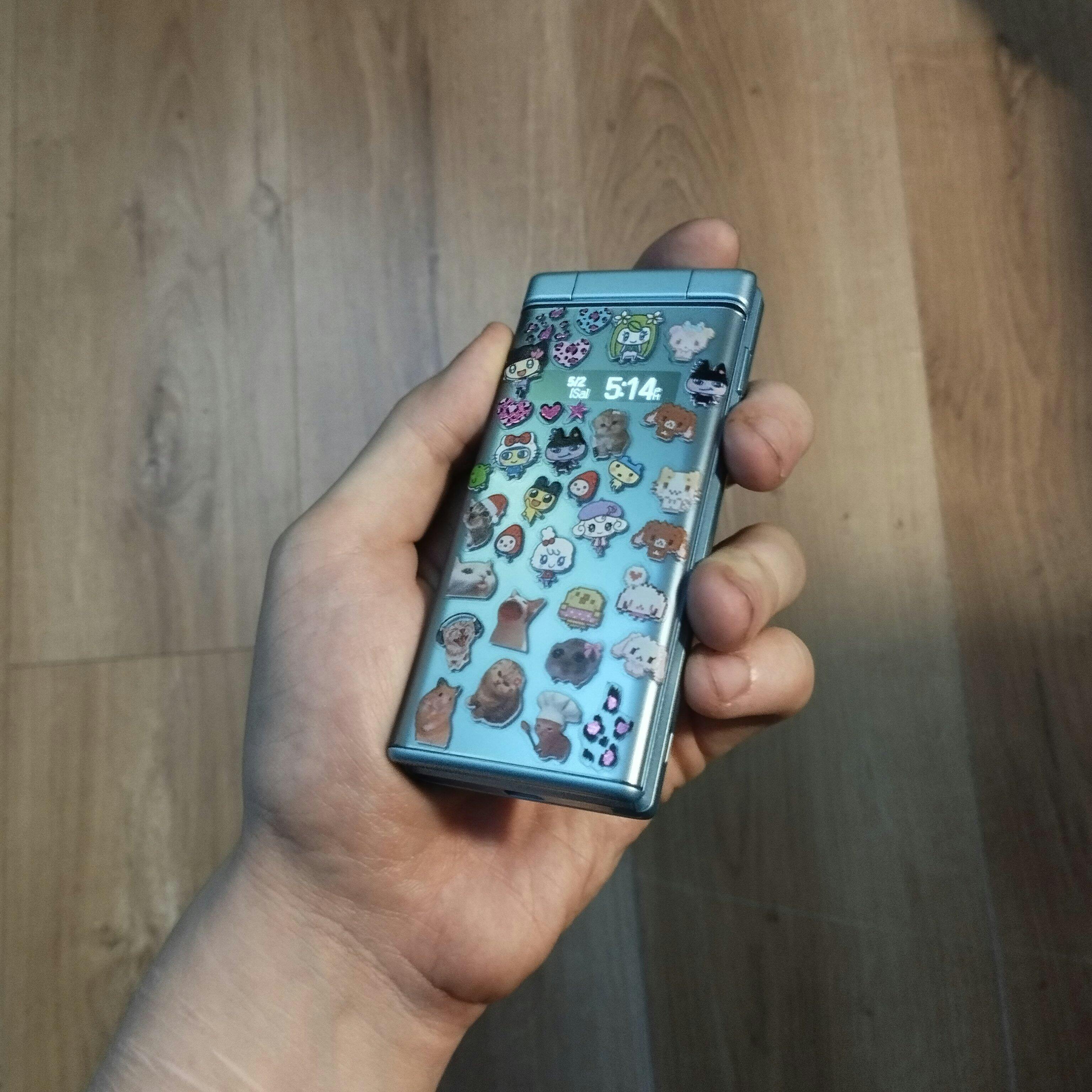 スマートフォン本体 kahoshungo papa Kyocera Digno 701KC | Japanese Keitai Flip Phone – Y2KPHONES