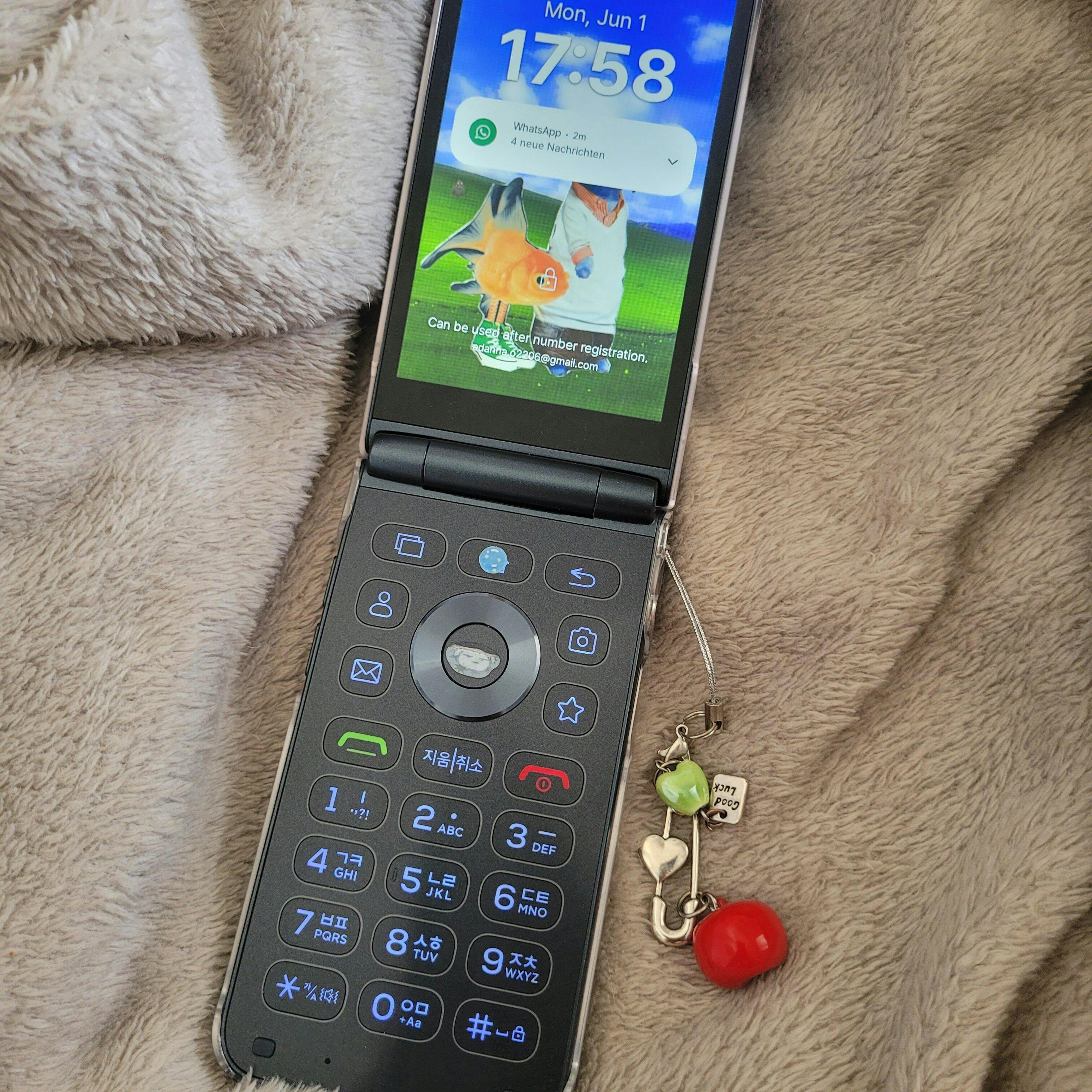 ALT MIVE Style Folder 2 AT-M140 - Unlocked - Android 14 Smartphone