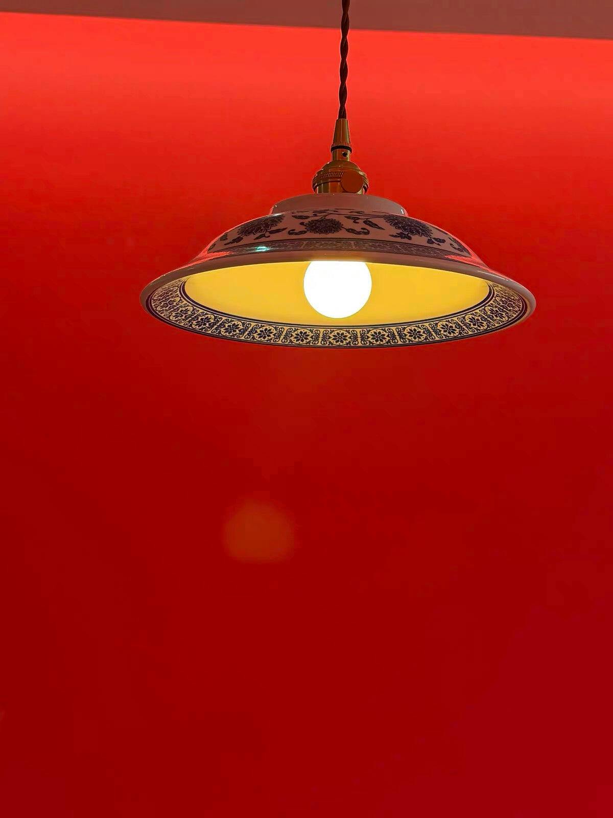ペンダントライト 北欧 陶器 真鍮 1灯 E26口金 LED レトロ デザイン