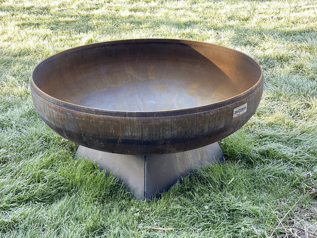 Ohio Flame Liberty Fire Pit with Standard Base Yard Focus