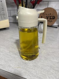YARRAMTE 2 in 1 Oil Sprayer Bottle Dispenser 16oz/470ml Glass Olive Oil Sprayer Cooking Oil Sprayer Bottle for Kitchen Salad, Grill, BBQ (With Stickers)