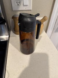 2 in 1 Oil Sprayer Bottle Dispenser, 16oz Glass Olive Oil Sprayer, Cooking Oil Sprayer Bottle for Kitchen Salad, Grill, BBQ, Dark Brown (Sticker Included)