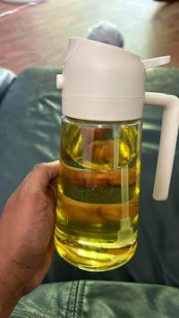 YARRAMTE 2 in 1 Oil Sprayer Bottle Dispenser 16oz/470ml Glass Olive Oil Sprayer Cooking Oil Sprayer Bottle for Kitchen Salad, Grill, BBQ (With Stickers)