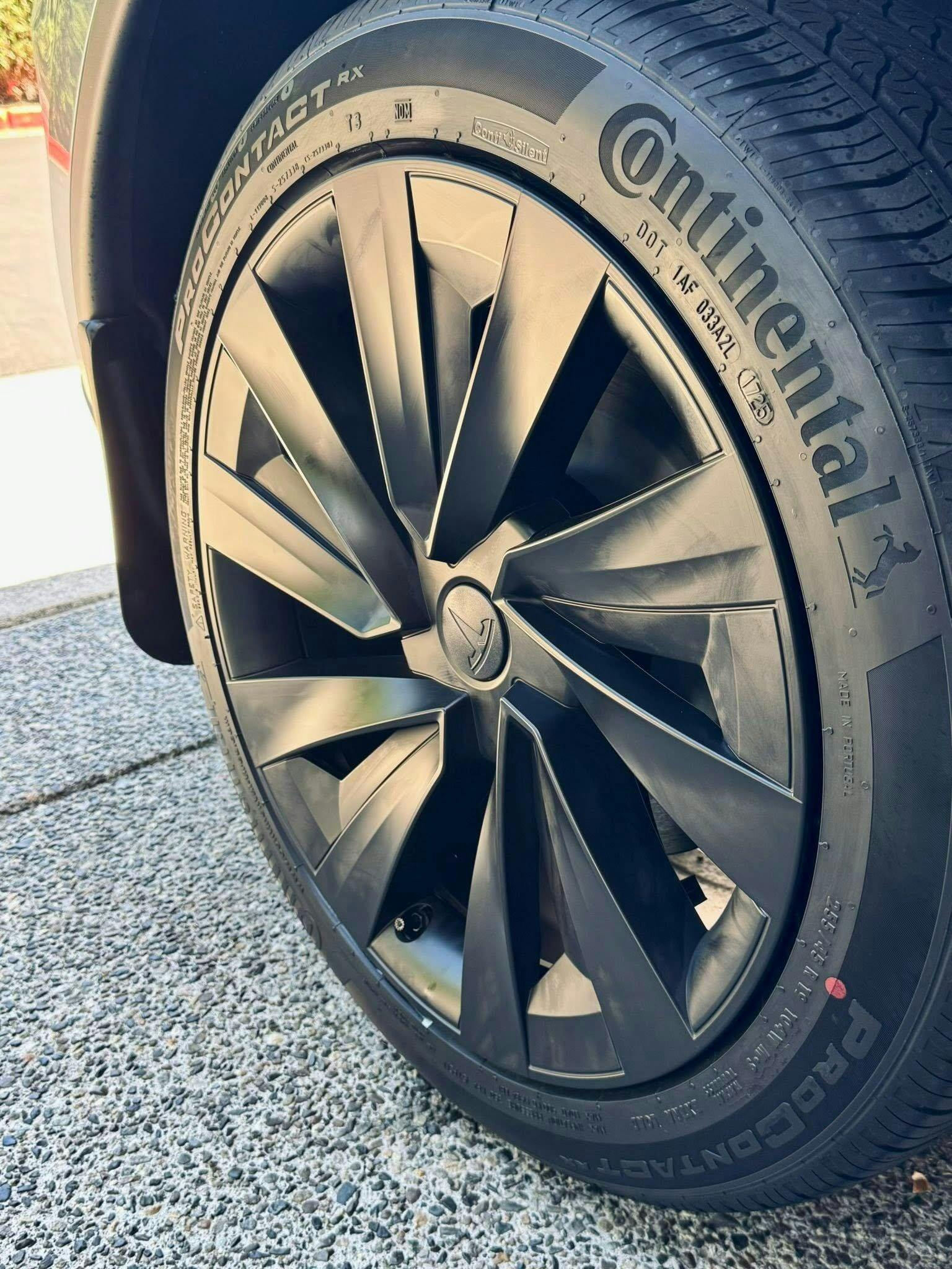Tesla Model Y Juniper 2025+ 19
