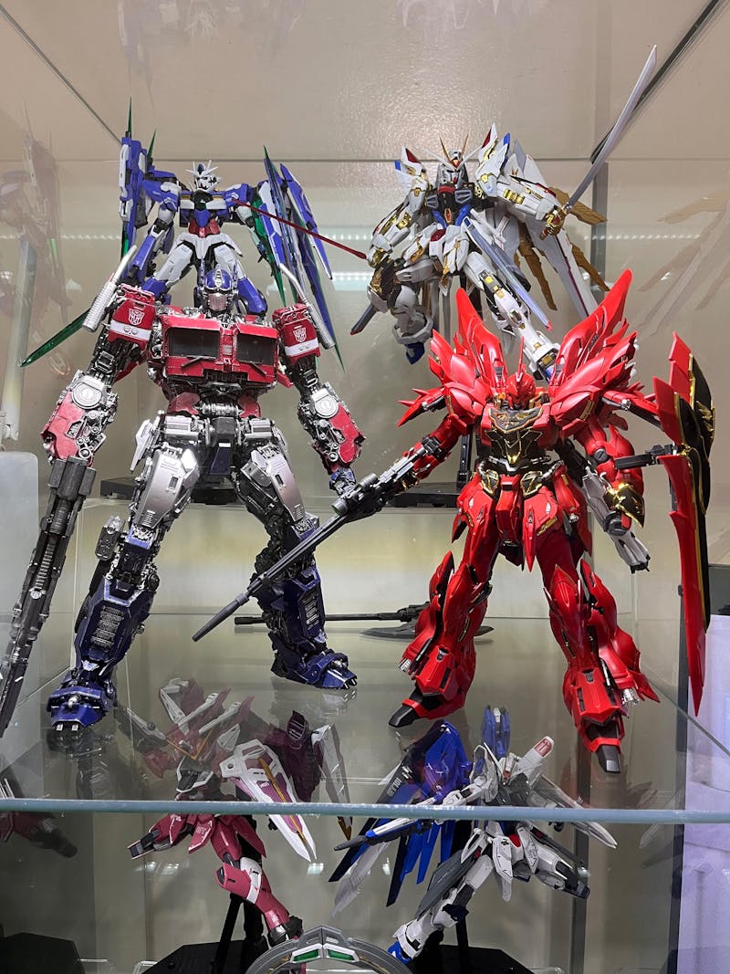 BUMBLEBEE THE MOVIE:Earth Mode Optimus Prime Model Kit
