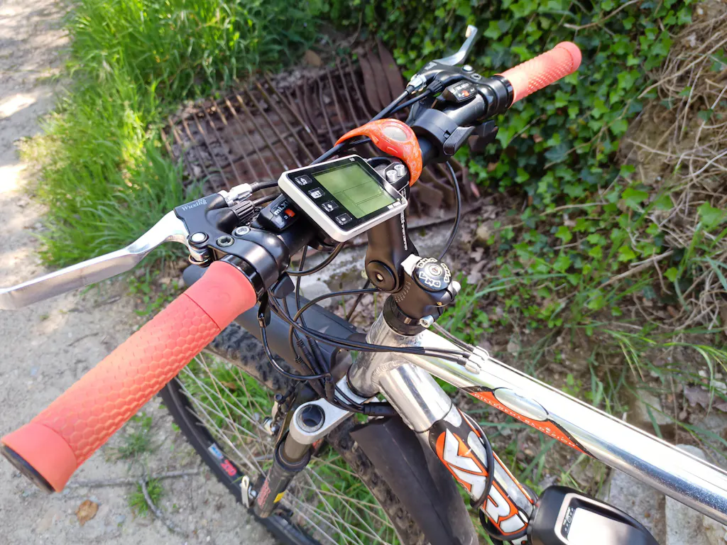 E-Bike Conversion Kit 36V 350W 26" Rear Motor Kit for Cassette with 36V 13Ah Battery and Charger