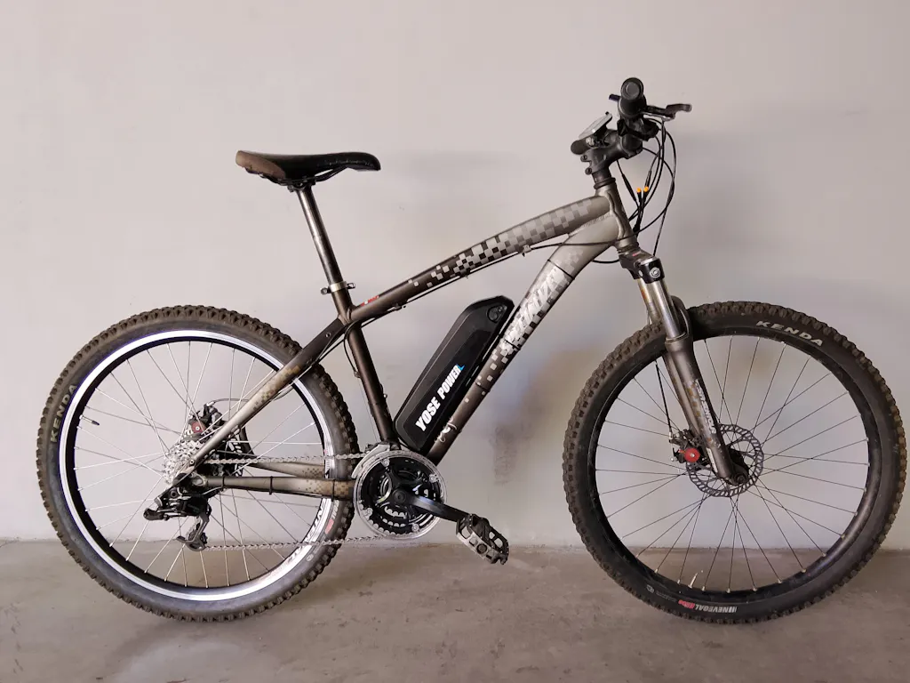 E-Bike Conversion Kit 36V 350W 26" Rear Motor Kit for Cassette with 36V 13Ah Battery and Charger