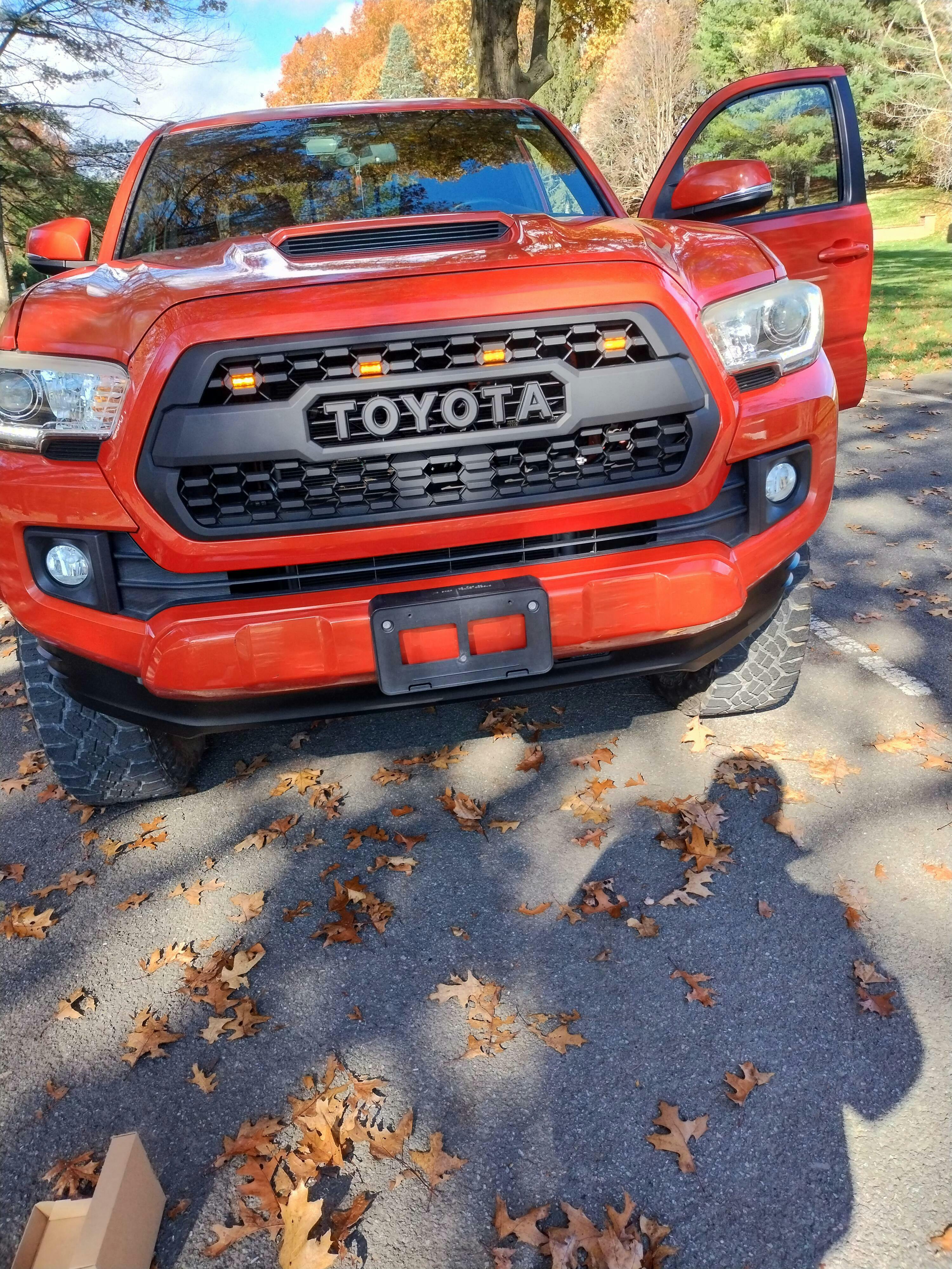 Pro Front Grille Tacoma (2016-2023)