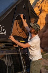 4x4 Camping car truck pop up triangle hardshell rooftop tent
