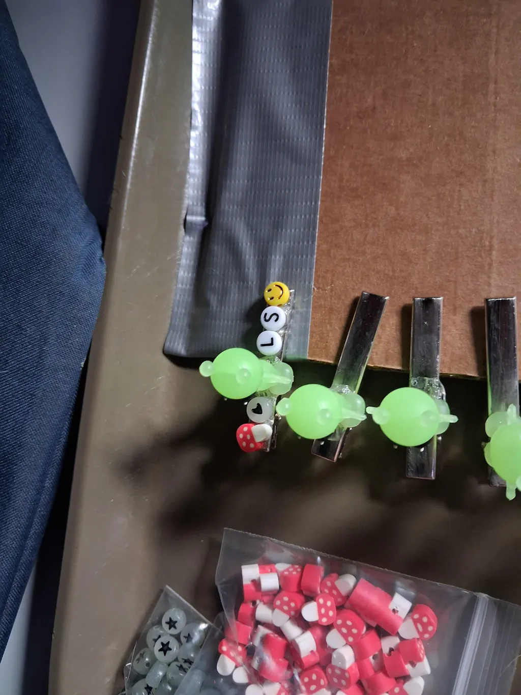 Glow in Dark Heart Beads, Black Heart Plastic Round Beads, Acrylic round Beads, Size 7mm #502