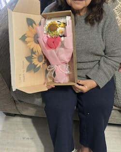 YSHomy Crochet Bee Rose Tulip Sunflower Bouquet