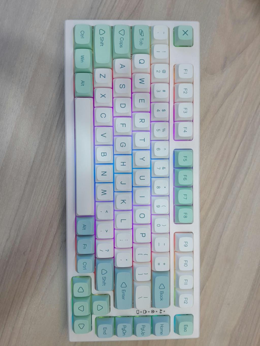 YUNZII YZ75 Mint Wireless Mechanical Keyboard