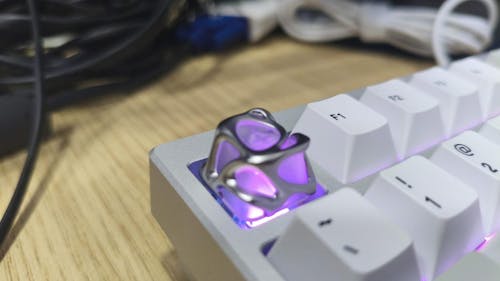 YUNZII Metal Texture Translucent ABS&PC Artisan Keycap