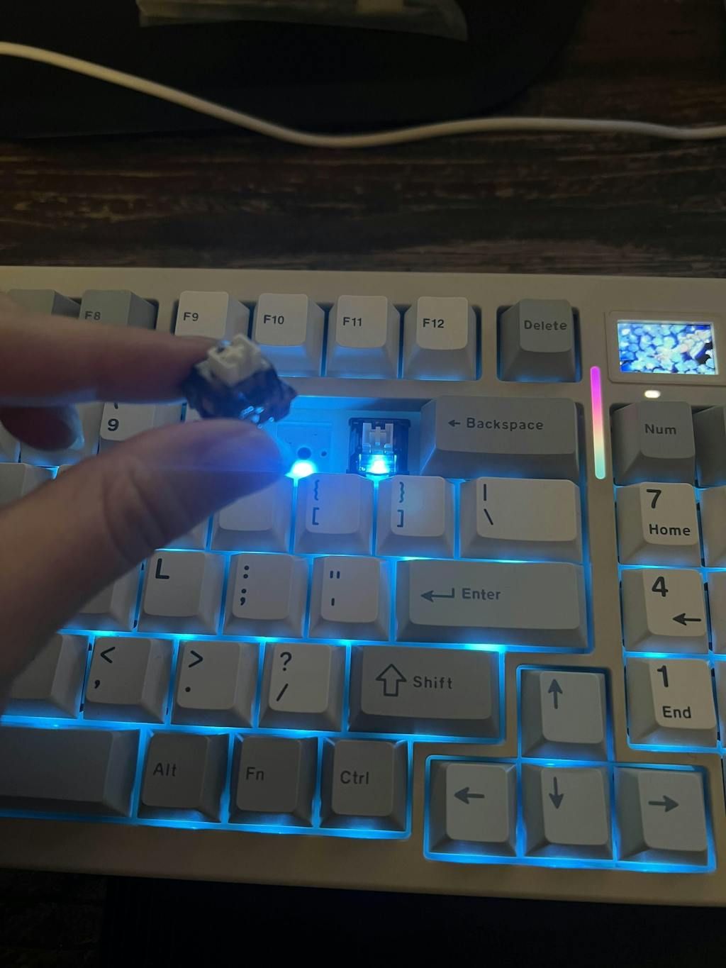 YUNZII IF99 QMK/VIA Full Size LCD Mechanical Keyboard