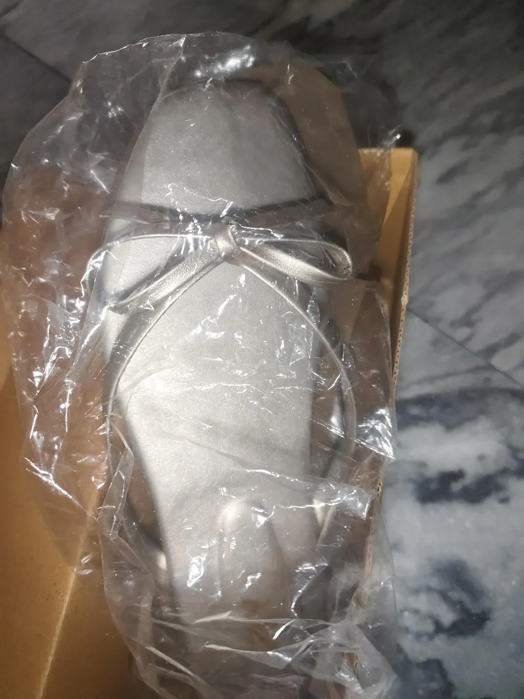 Round nick slippers 0039