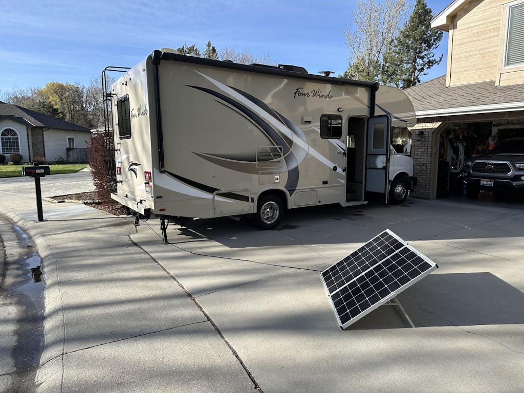 Solar Sidewall Port With 15' 10AWG Wiring Harness (ITC3015) Zamp Solar