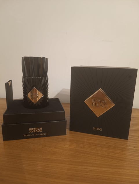 ROYAL BLEND NERO Extrait de Parfum