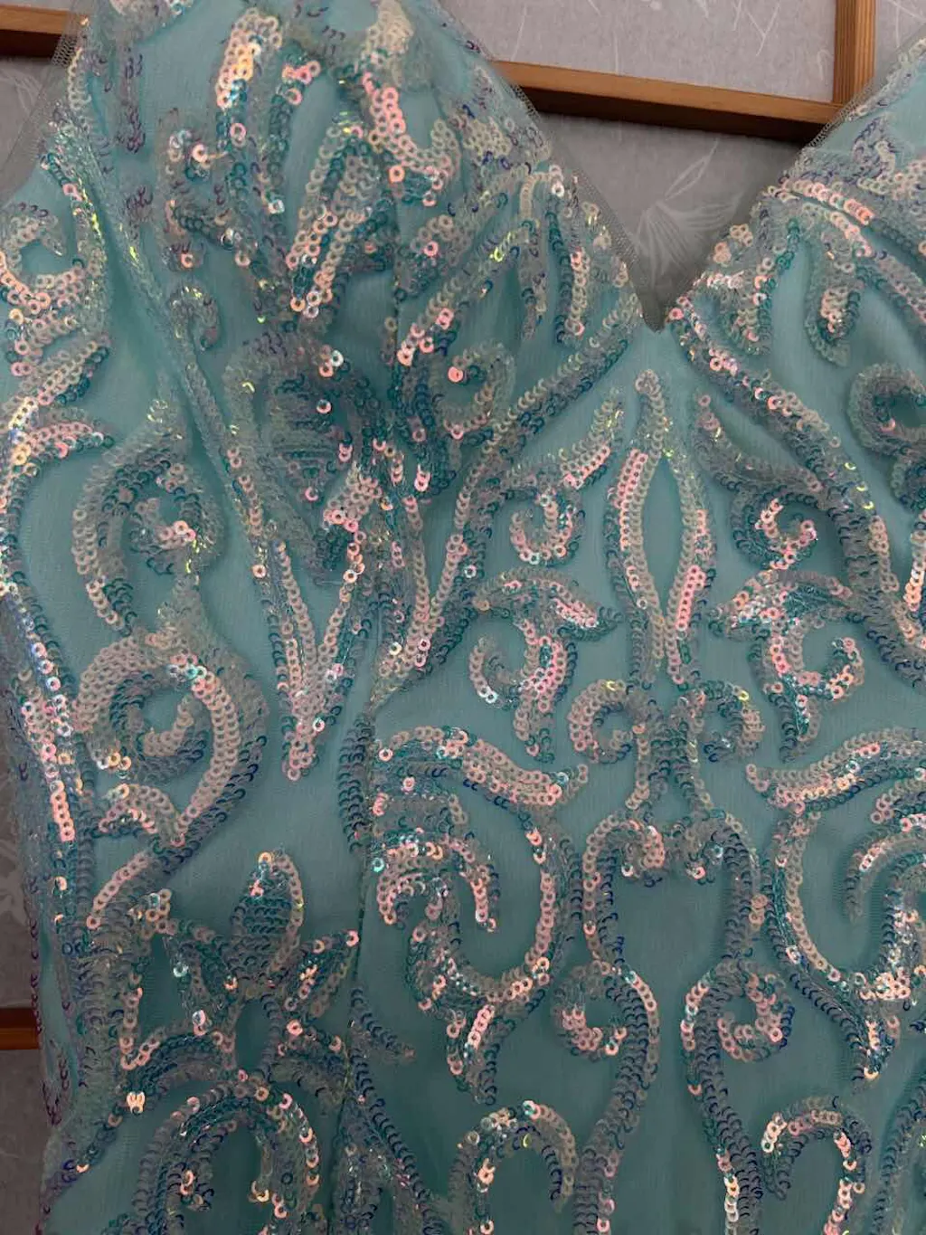 Short Sequins Dresses with V Neckline Dark Green