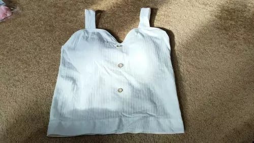 Chic Ribbed Button-Up Crop Top – The Ultimate Trendsetter!