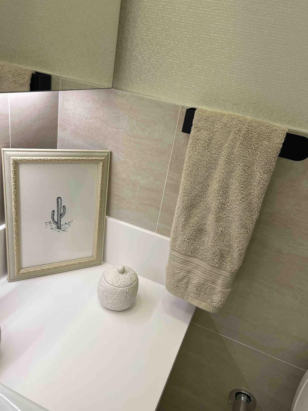 Zift Unique Veneto Paslanmaz Çelik Oval Havluluk - Mat Siyah