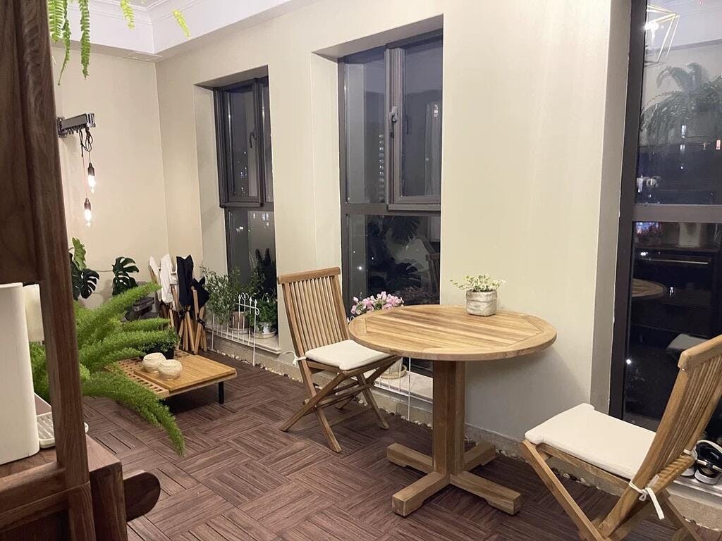 wooden dining chairs