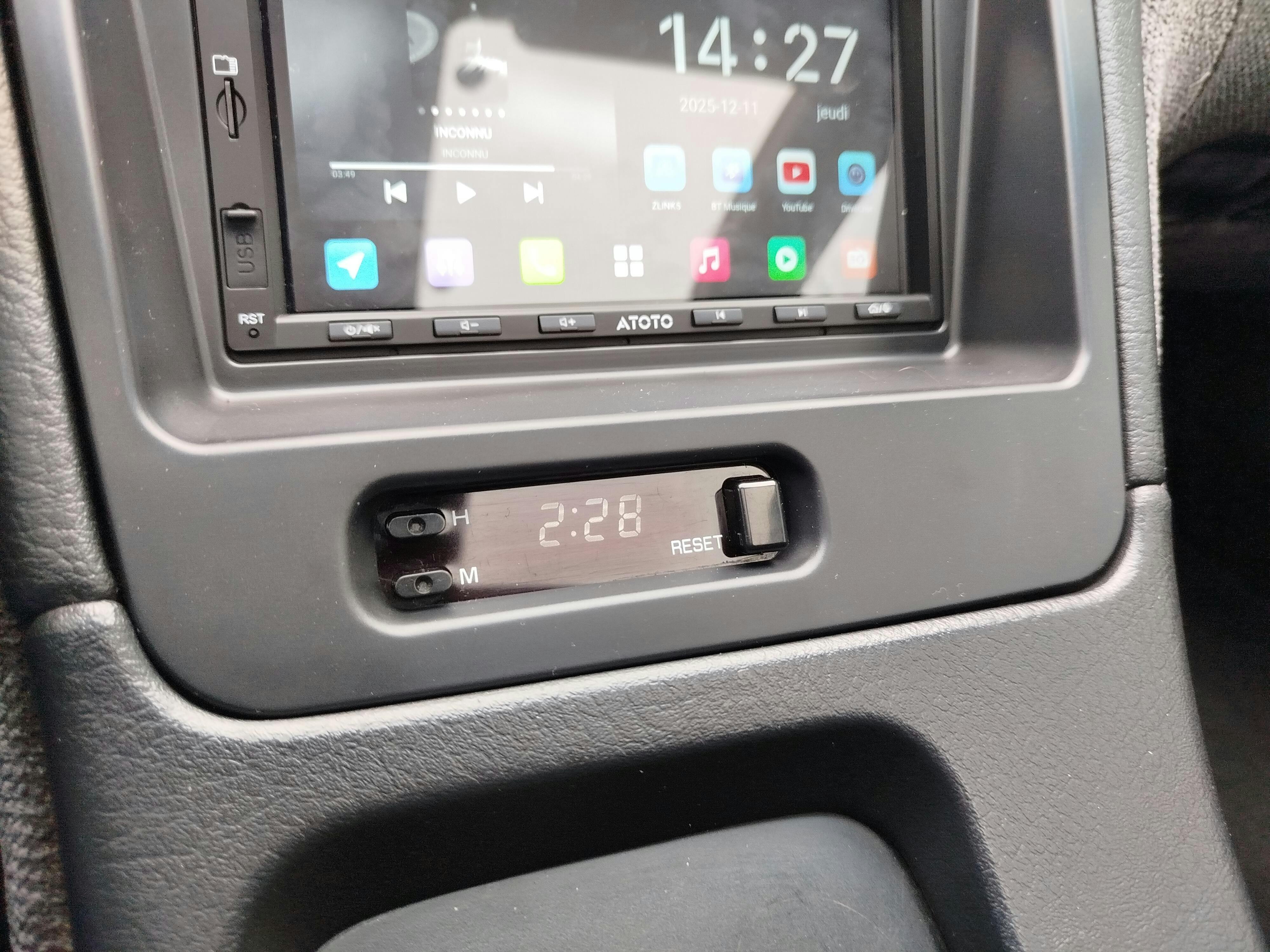 ZSPEC LHD Double-Din Radio Bezel w/Brackets for 90-99 Nissan Z32 300zx