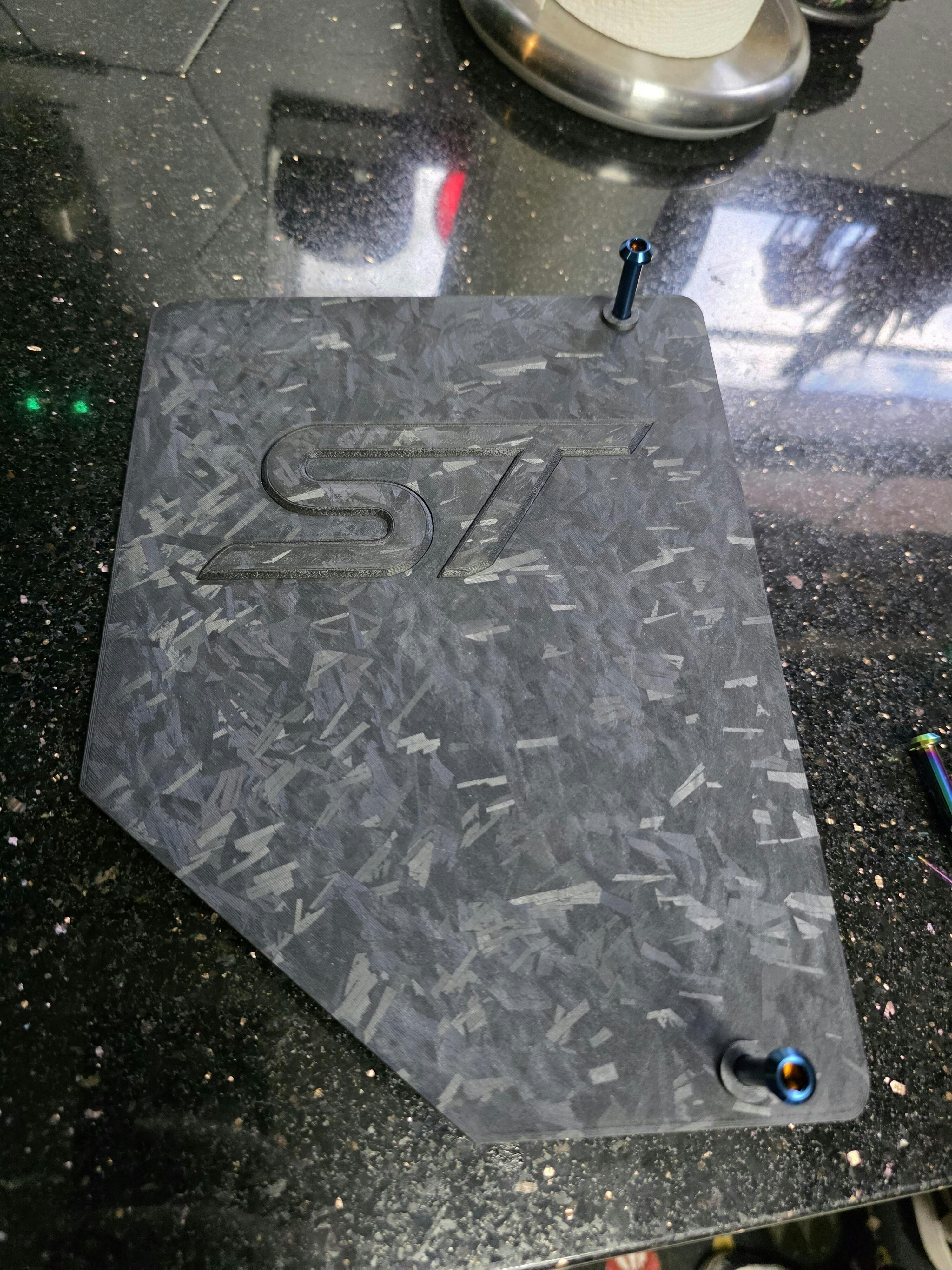 ZSPEC LHD Hydro-Dipped Double-Din Radio Bezel w/Brackets, Z32 300zx