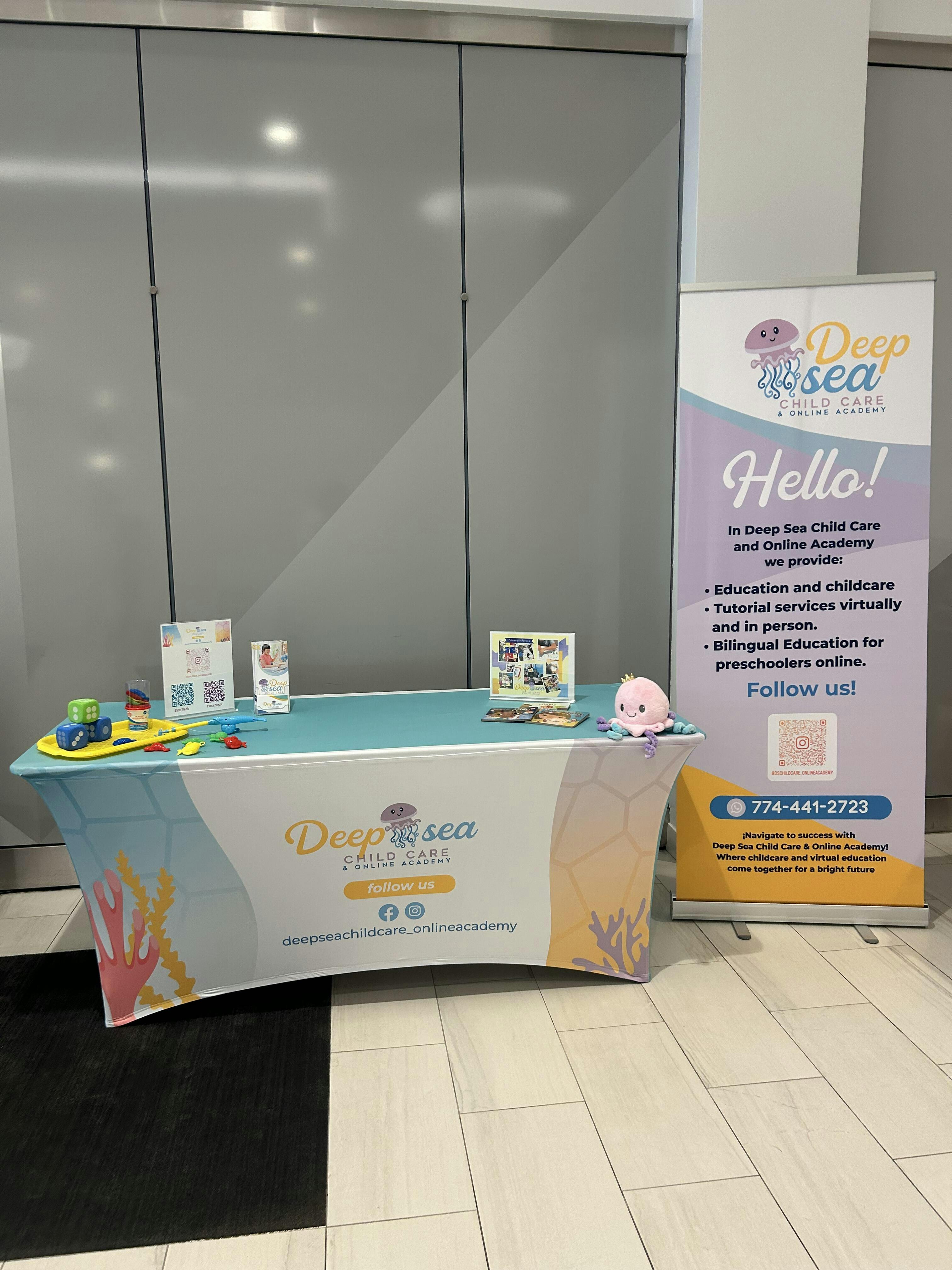 6ft Table Cover and RollUp Banner Combo Zulu Marketing & Printing